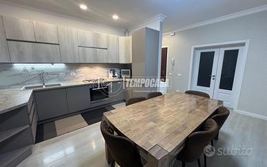 Elegante appartamento ristrutturato in zona Commen