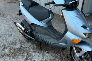 Aprilia sr 125 2t