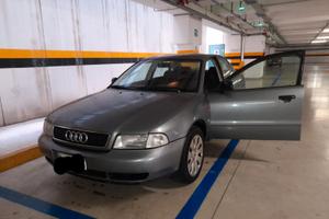 AUDI A4-GPL-NEOPATENTATI-PASSAGGIO 300-NO BOLLO