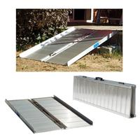 Rampa disabili e anziani pieghevole per auto scale