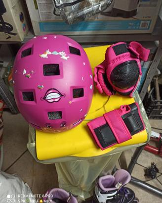 Pattini in linea per bambini casco paragomiti