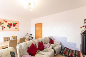 Appartamento di 117 m² con 4 locali e posto auto a