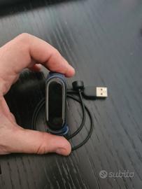 Xiaomi Mi Band con caricatore