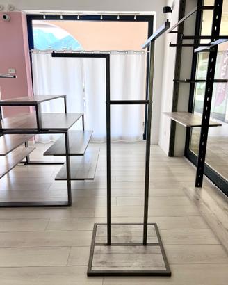 Arredo completo negozio