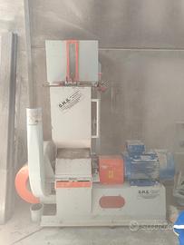 Mulino a martelli per cereali O.M.B