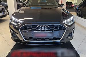 Audi A4 S-Line 4x4 full Matrix garantita 24 mesi