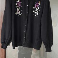 Maglia ricami artigianale in pura lana 