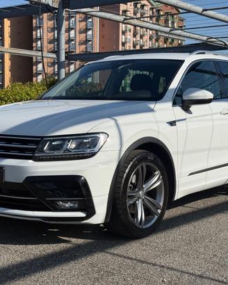 Volkswagen Tiguan 1.6 TDI SCR Sport BlueMotion Tec