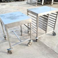 2 tavolini carrellati porta teglie usati
