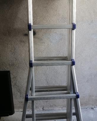 Scala telescopica interno