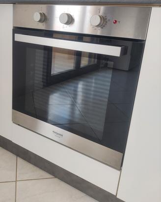 Forno Hotpoint Ariston classe A 66 LT ventilato 