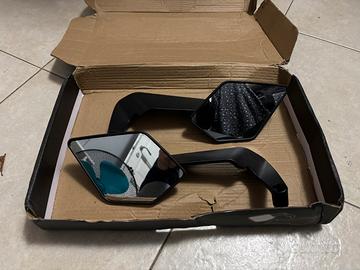 Specchietti stealth moto