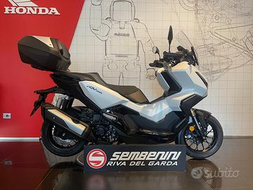 Honda ADV 350 Pearl White