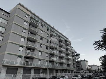 4 LOCALI A PALERMO