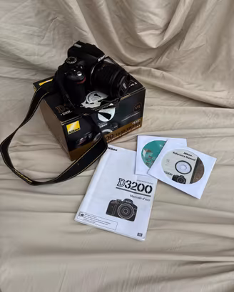 Nikon D3200 con obiettivo 18-55VR