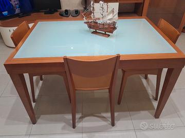 Tavolo con 6 sedie  250 trattabile 