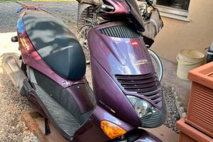 Scooter aprilia leonardo 150