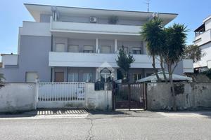 MONOLOCALE A NETTUNO