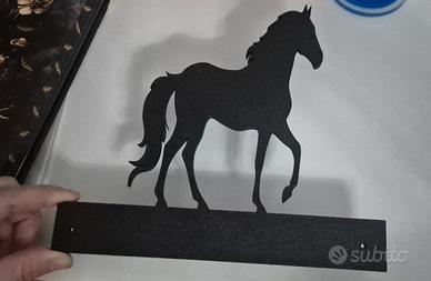 appendiabiti con cavallo 