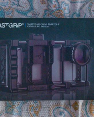 Beastgrip Pro con obiettivo grandangolare