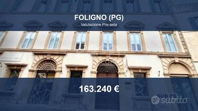 Immobile in asta di 945 m² a Foligno