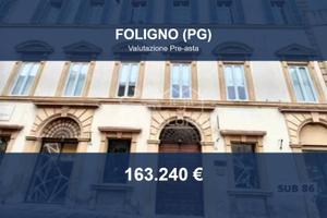 Immobile in asta di 945 m² a Foligno