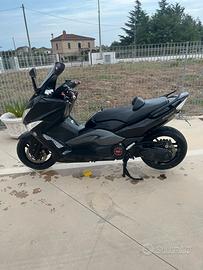 Tmax 500 2008