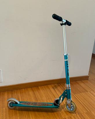 Monopattino micro scooter turchese limited edition