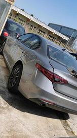 Alfa Giulia incidentata 