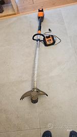 decespugliatore a batteria.  tagliabordi 