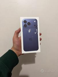 Iphone 17 pro max 256 blu (nuovo)