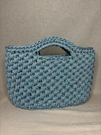 Borsa a mano azzurra turchese uncinetto