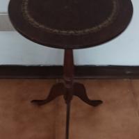 Tavolino porta telefono in legno