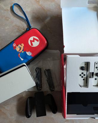 Nintendo switch oled + custodia 