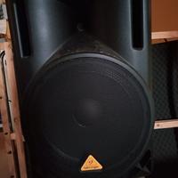 coppia altoparlanti BEHRINGER B215XL