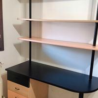 Scrivania + quattro cassettiera e libreria