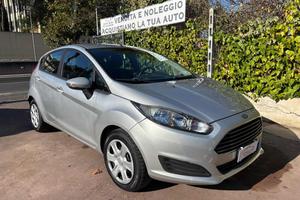 FORD Fiesta 1.5 TDCi 75CV 5 porte Black & White