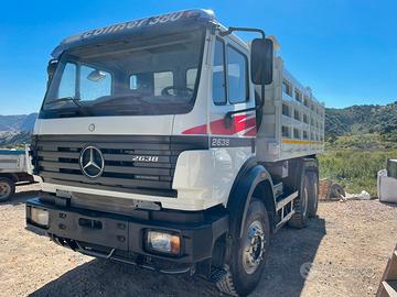 Autocarro Mercedes 26.38