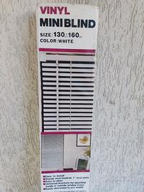 Tenda veneziana bianca 