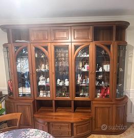 Vetrina in legno salotto