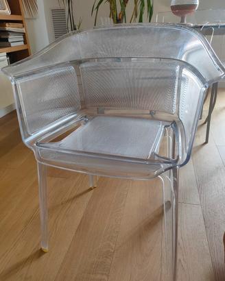 Poltroncina Papyrus prodotta da Kartell