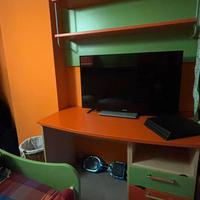 Scrivania adatta a tutto