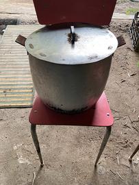 Pentola fatta a mano