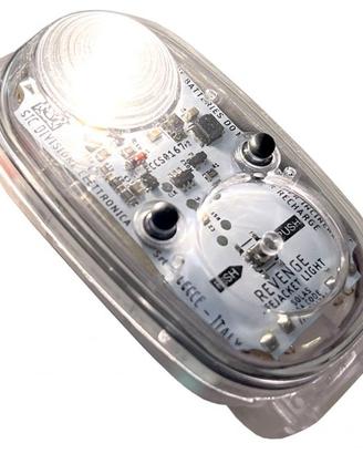 Luce a LED SOLAS / MED per giubbotti di salvataggi