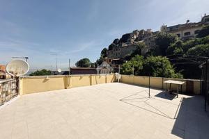 3 LOCALI A MONTE COMPATRI