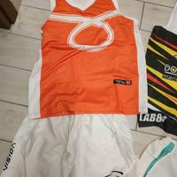 Canotte e pantaloncini