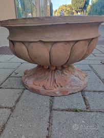 Vecchio vaso in terracotta 