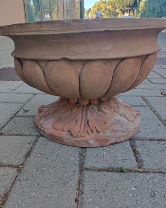 Vecchio vaso in terracotta 