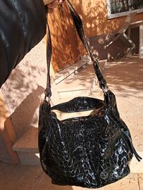 Borsa lucida Frau