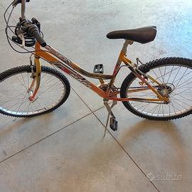 BICICLETTA PER GIOVANI CON SCONTO